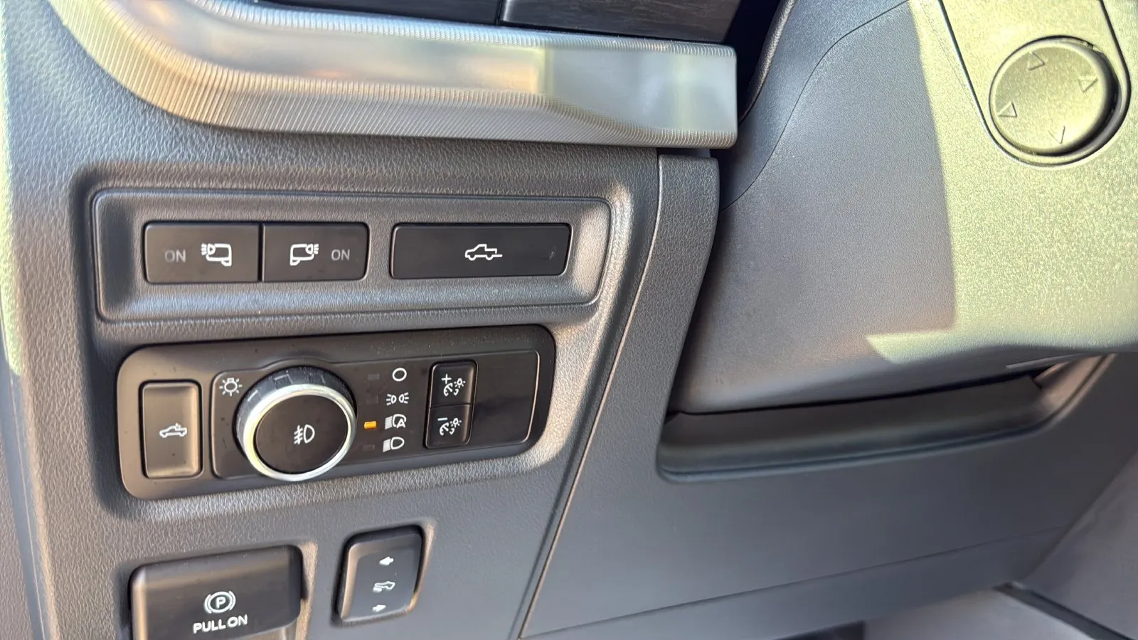Ford F-150 photo 17