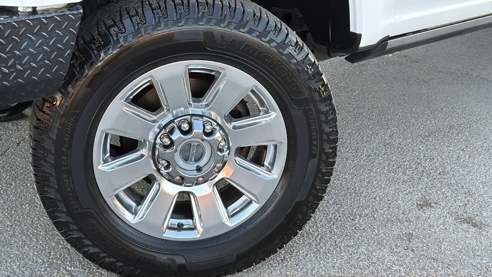 Ford F-250SD photo 29