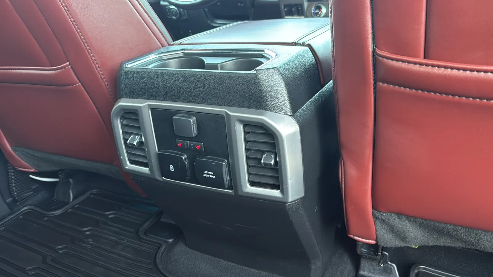 Ford F-250SD photo 27