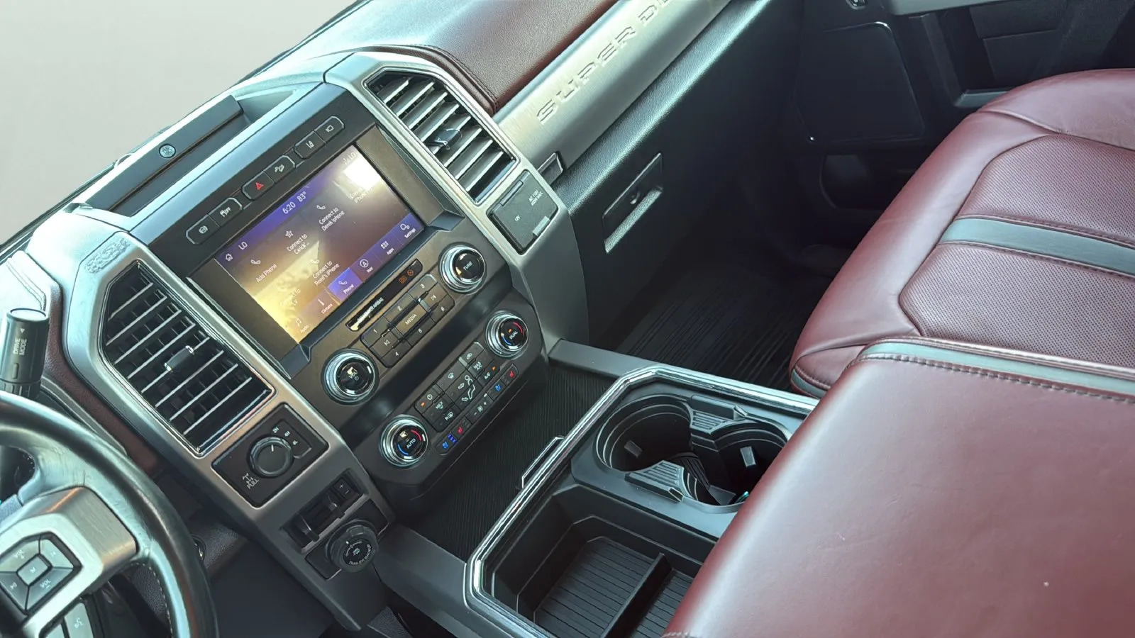Ford F-250SD photo 20
