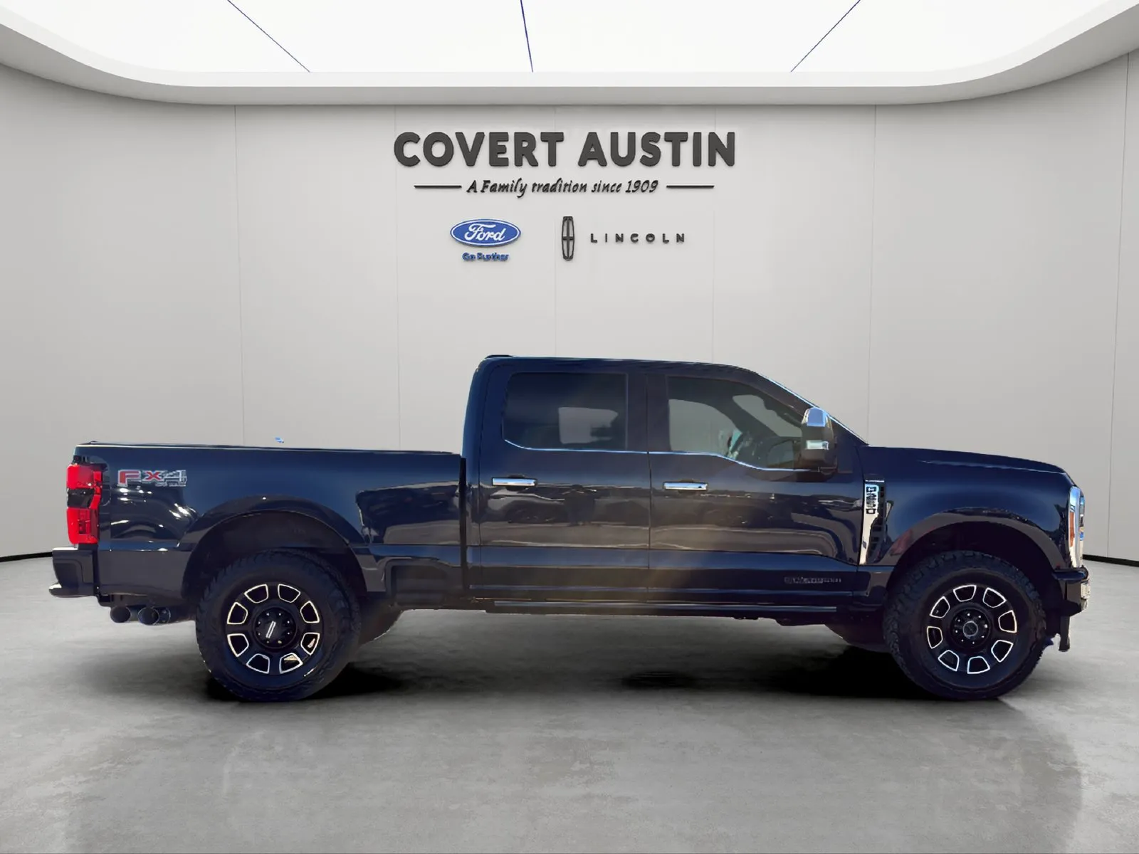 Ford F-250SD photo 6