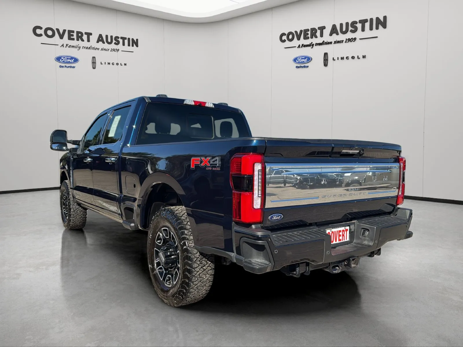 Ford F-250SD photo 3