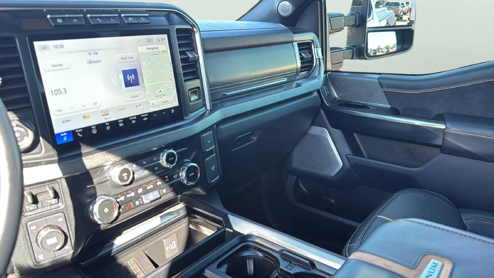 Ford F-250SD photo 19