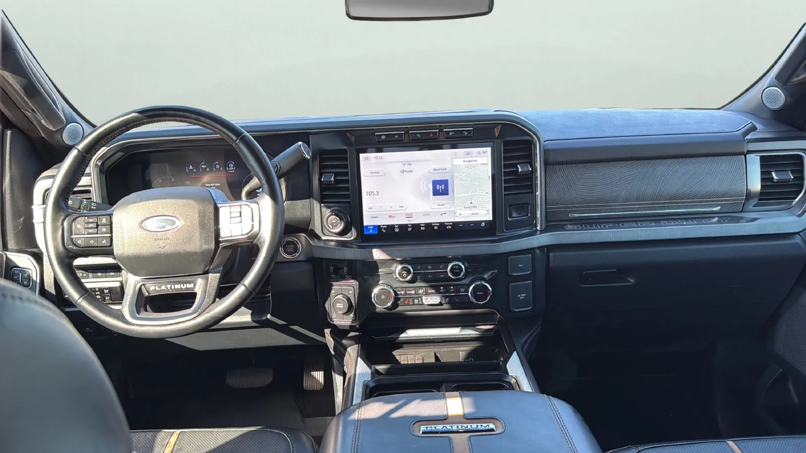 Ford F-250SD photo 21