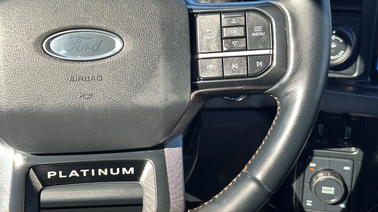 Ford F-250SD photo 15