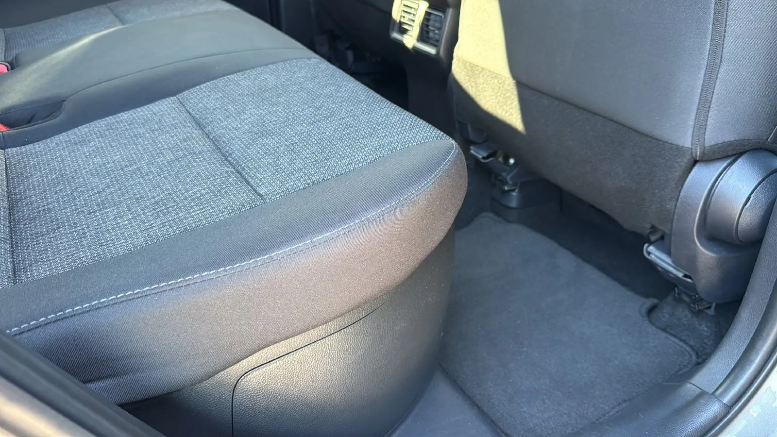 Toyota RAV4 photo 26
