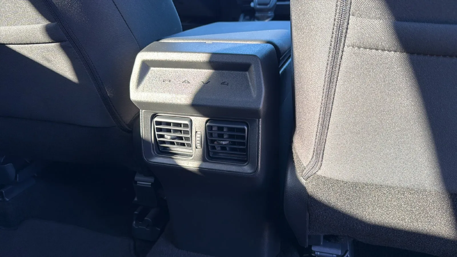 Toyota RAV4 photo 27
