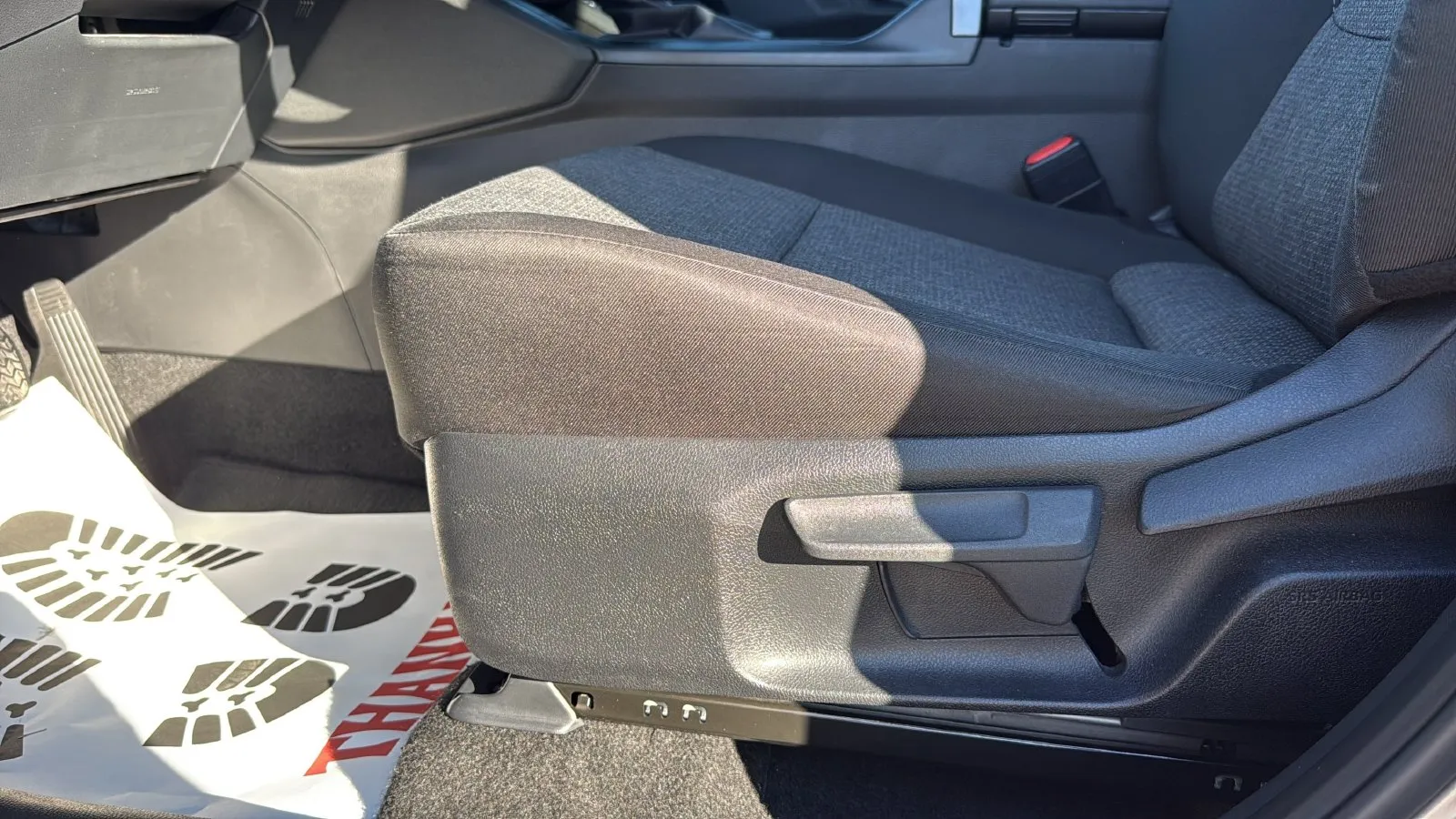 Toyota RAV4 photo 10