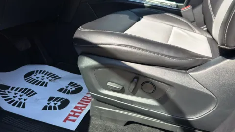 More photos of 2022 Ford Explorer XLT at Covert Ford Lincoln, TX