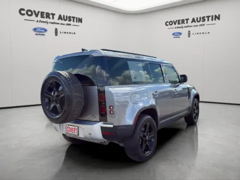 More photos of 2020 Land Rover Defender 110 SE at Covert Ford Lincoln, TX