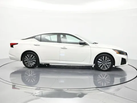 More photos of 2025 Nissan Altima 2.5 SV at Beck Chevrolet GMC, FL