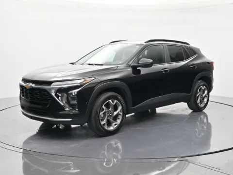 Black 2025 Chevrolet Trax LT for sale in Palatka, FL