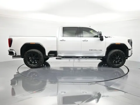 More photos of 2025 GMC Sierra 2500HD Denali at Beck Chevrolet GMC, FL