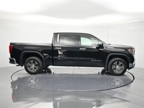 More photos of 2025 GMC Sierra 1500 SLT at Beck Chevrolet GMC, FL
