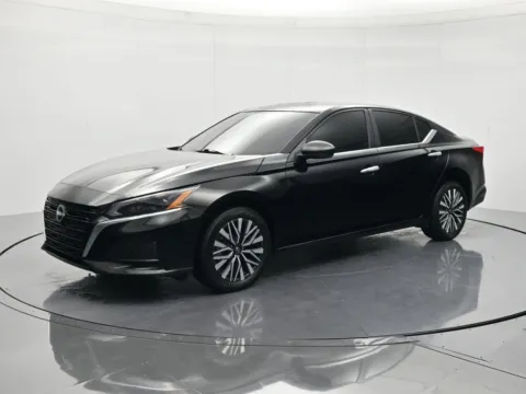 Black 2025 Nissan Altima 2.5 SV for sale in Palatka, FL
