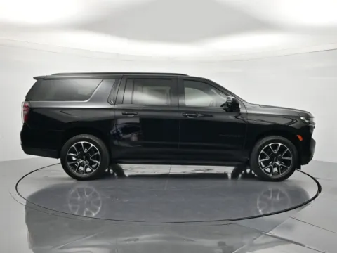 More photos of 2022 Chevrolet Suburban RST at Beck Chevrolet GMC, FL