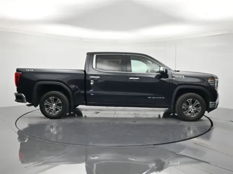 More photos of 2025 GMC Sierra 1500 SLT at Beck Chevrolet GMC, FL