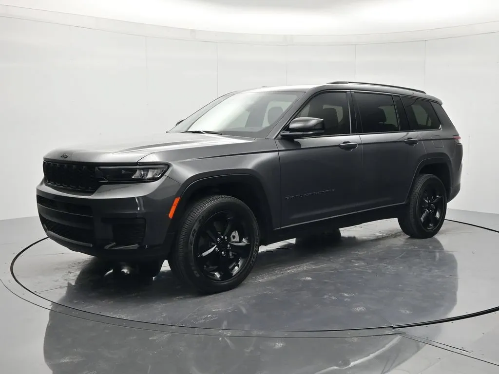 Gray 2022 Jeep Grand Cherokee L Altitude for sale in Palatka, FL