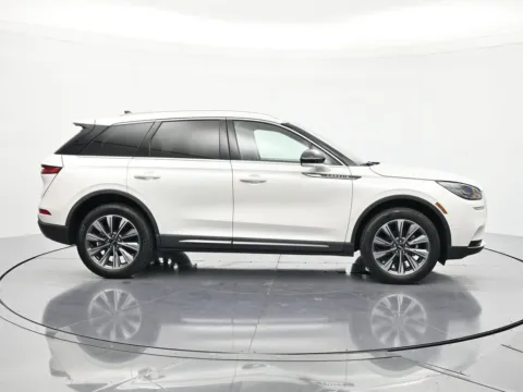 More photos of 2022 Lincoln Corsair Reserve at Beck Ford Lincoln, FL