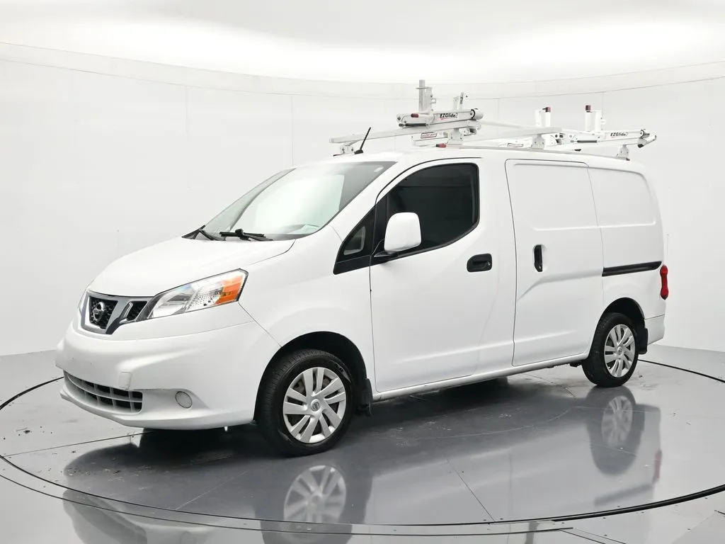 White 2017 Nissan NV200 SV for sale in Palatka, FL