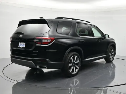More photos of 2023 Honda Pilot Elite at Beck Ford Lincoln, FL