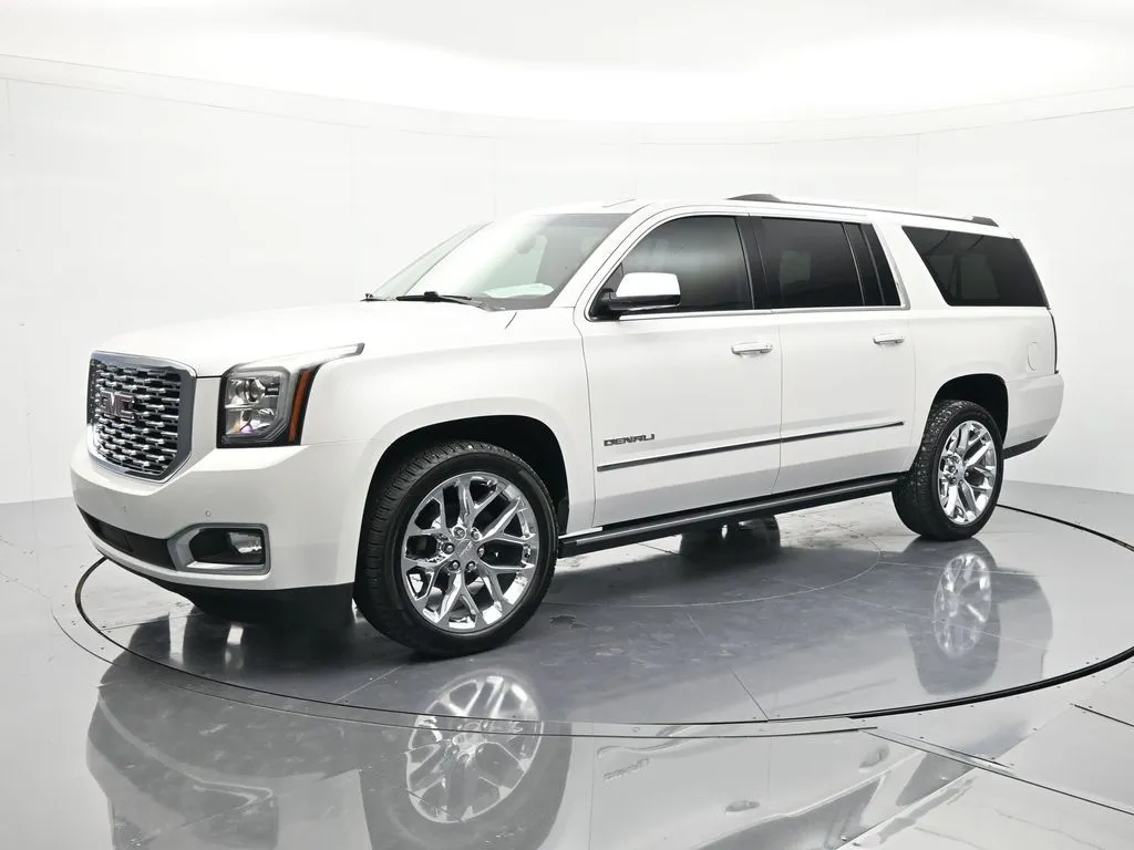 White 2019 GMC Yukon XL Denali for sale in Palatka, FL
