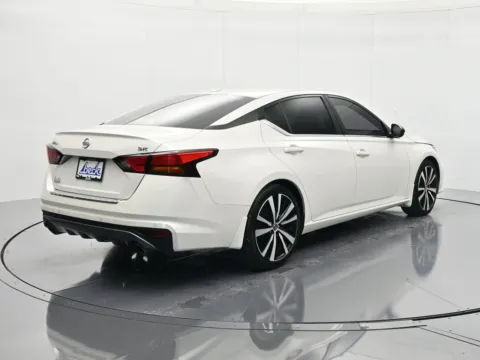 More photos of 2022 Nissan Altima 2.5 SR at Beck Ford Lincoln, FL
