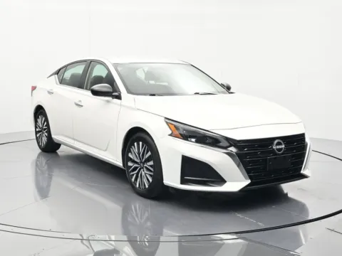 Another view of 2025 Nissan Altima 2.5 SV for sale in Palatka, FL at Beck Ford Lincoln