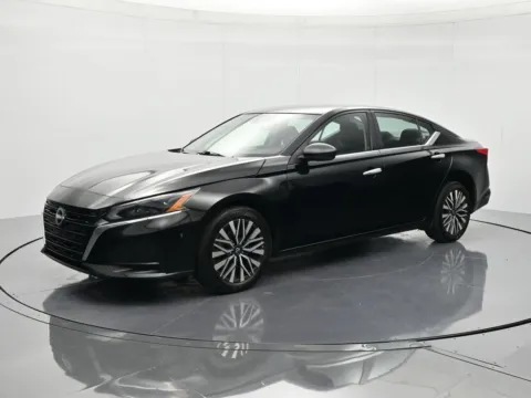 Black 2025 Nissan Altima 2.5 SV for sale in Palatka, FL