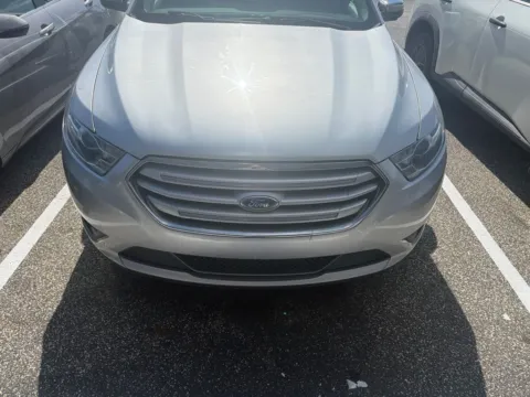 More photos of 2019 Ford Taurus Limited at Beck Ford Lincoln, FL