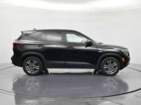 More photos of 2021 Kia Seltos LX at Beck Ford Lincoln, FL