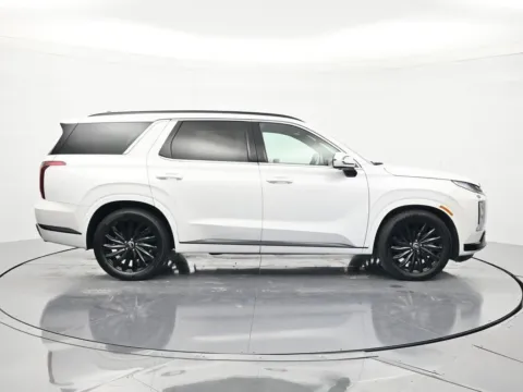 More photos of 2024 Hyundai Palisade Calligraphy Night Edition at Beck Ford Lincoln, FL