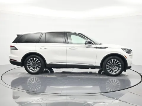 More photos of 2024 Lincoln Aviator Premiere at Beck Ford Lincoln, FL