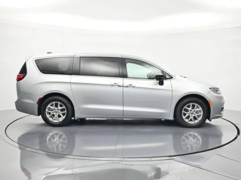 More photos of 2024 Chrysler Pacifica Touring L at Beck Ford Lincoln, FL