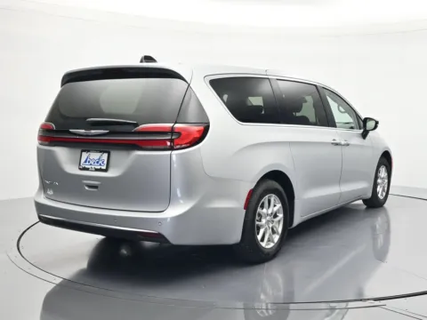 More photos of 2024 Chrysler Pacifica Touring L at Beck Ford Lincoln, FL