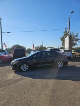 More photos of 2020 Toyota Corolla LE Sedan 4D at Winter Park Auto Exchange, FL
