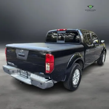 More photos of 2017 Nissan Frontier Crew Cab SV Pickup 4D 5 ft at Winter Park Auto Exchange, FL