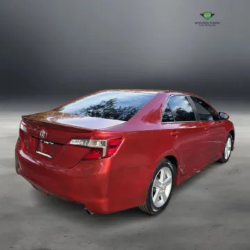More photos of 2014 Toyota Camry L Sedan 4D at Winter Park Auto Exchange, FL
