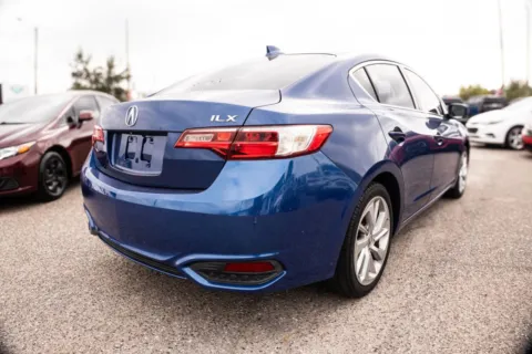 More photos of 2016 Acura ILX Sedan 4D at Winter Park Auto Exchange, FL