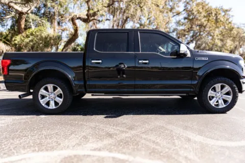More photos of 2018 Ford F-150 SuperCrew Cab Lariat Pickup 4D 5 1/2 ft at Winter Park Auto Exchange, FL