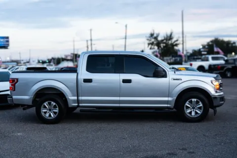 More photos of 2019 Ford F-150 SuperCrew Cab XLT Pickup 4D 5 1/2 ft at Winter Park Auto Exchange, FL