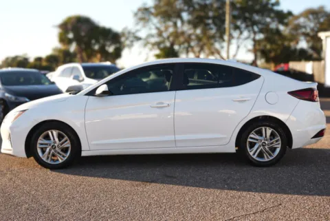 Photos of 2020 Hyundai Elantra SEL Sedan 4D for sale in Orlando, FL at Winter Park Auto Exchange