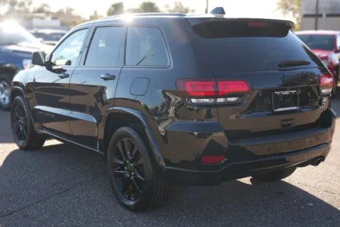 Another view of 2019 Jeep Grand Cherokee Altitude Sport Utility 4D for sale in Orlando, FL at Winter Park Auto Exchange