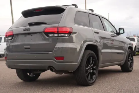 More photos of 2019 Jeep Grand Cherokee Altitude Sport Utility 4D at Winter Park Auto Exchange, FL