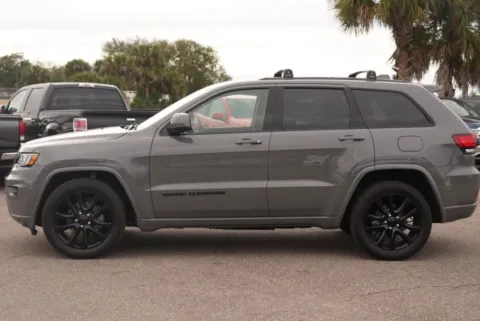Photos of 2019 Jeep Grand Cherokee Altitude Sport Utility 4D for sale in Orlando, FL at Winter Park Auto Exchange