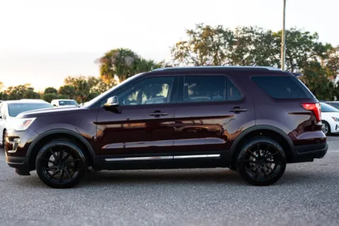 Photos of 2018 Ford Explorer XLT Sport Utility 4D for sale in Orlando, FL at Winter Park Auto Exchange