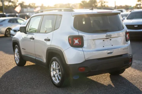 Another view of 2019 Jeep Renegade Sport SUV 4D for sale in Orlando, FL at Winter Park Auto Exchange