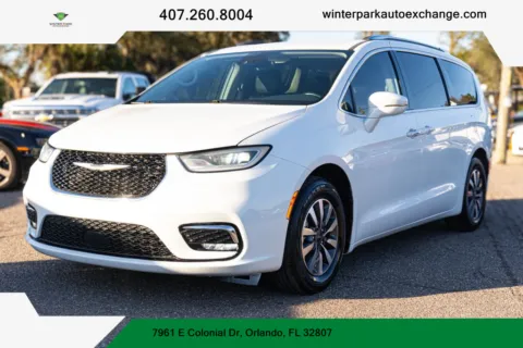 Purple 2021 Chrysler Pacifica Touring L Minivan 4D for sale in Orlando, FL