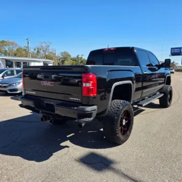More photos of 2017 GMC Sierra 2500 HD Crew Cab Denali Pickup 4D 6 1/2 ft at Winter Park Auto Exchange, FL