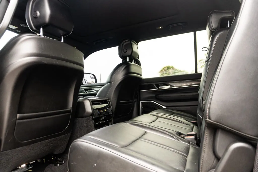 2022 Jeep Wagoneer Series II - Photo 13